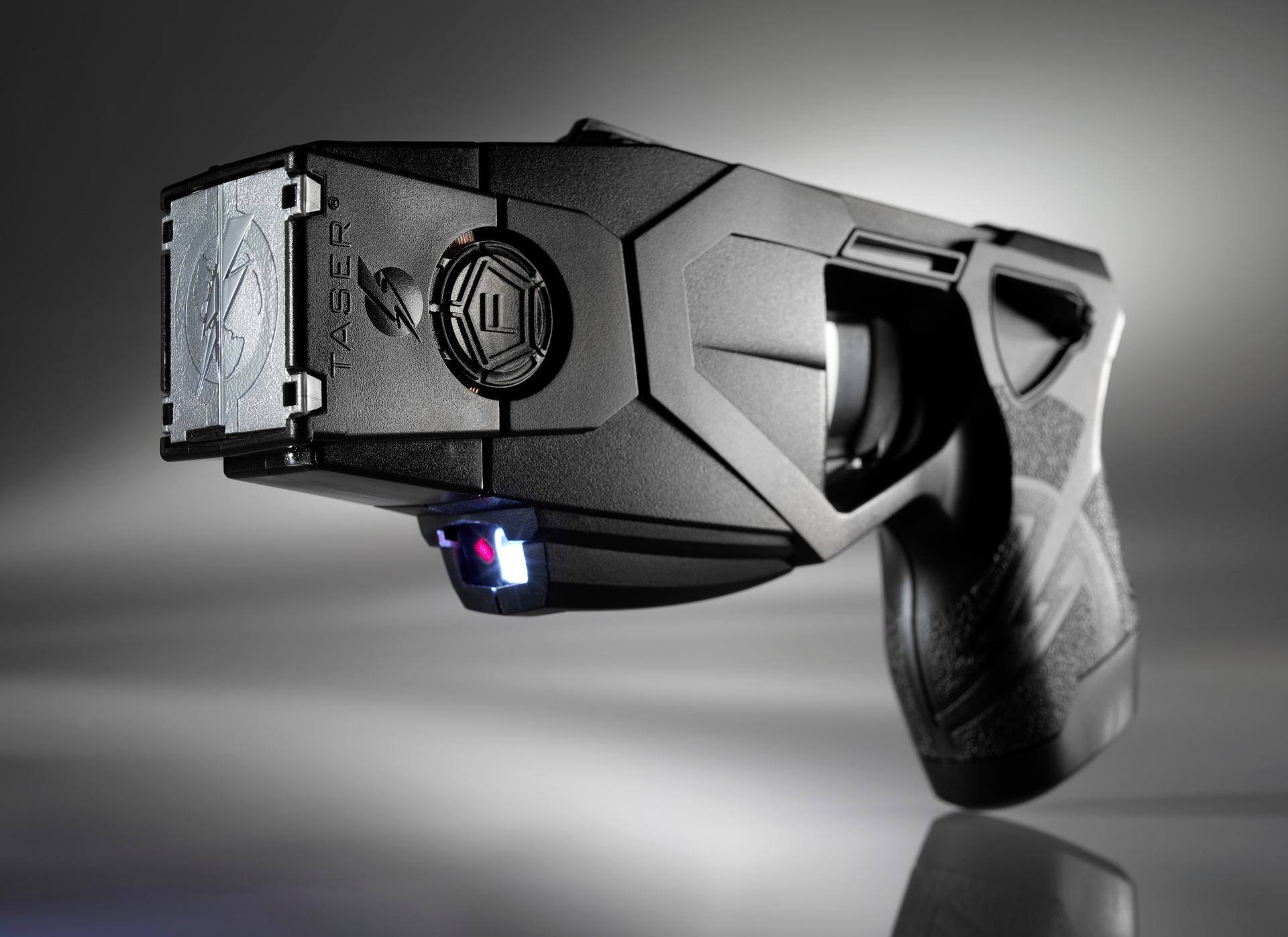 X26p Black 3q Drama Low Res 5a25b7b270f0d