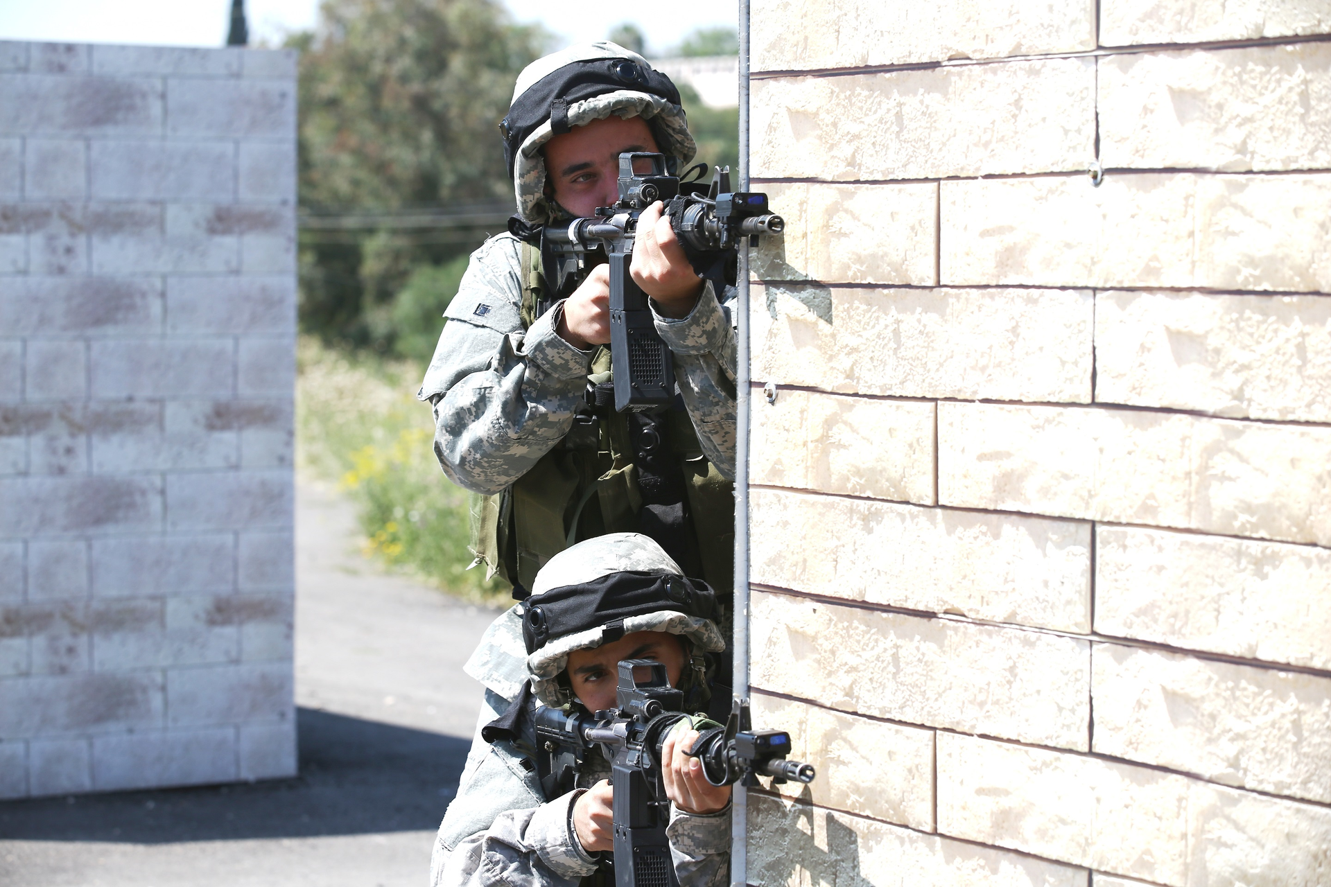 Magnet System Bagira Systems