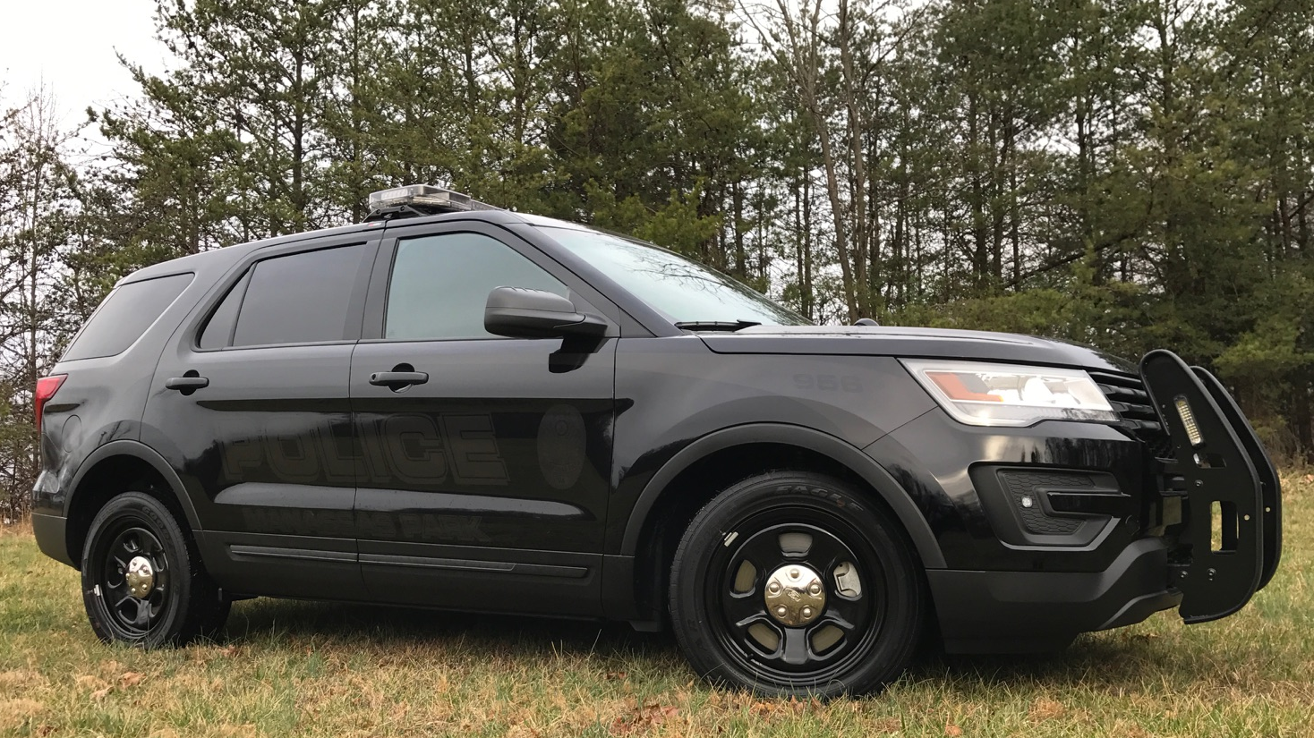 Ghost striping police units allows officers to remain discreet. This helps catch unlawful activity more successfully especially while running traffic.