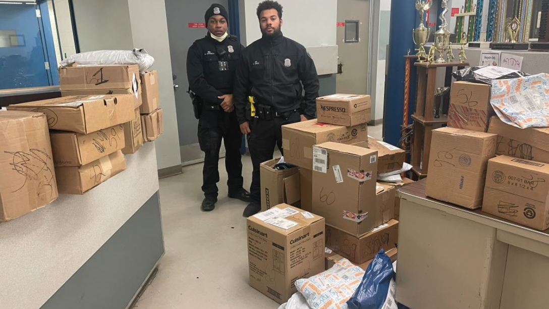 Detroit police officers likely stopped a Grinch from stealing Christmas from residents in Farmington and Farmington Hills.