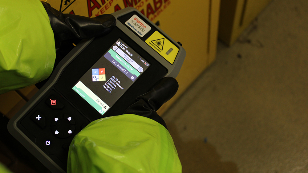 Thermo Scientific&trade; 1064Defender&trade; Raman Analyzer.