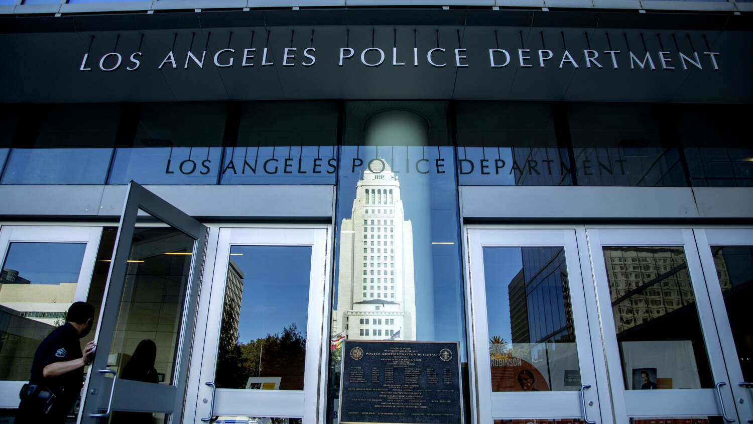 Lapd Hq (ca; Tns)