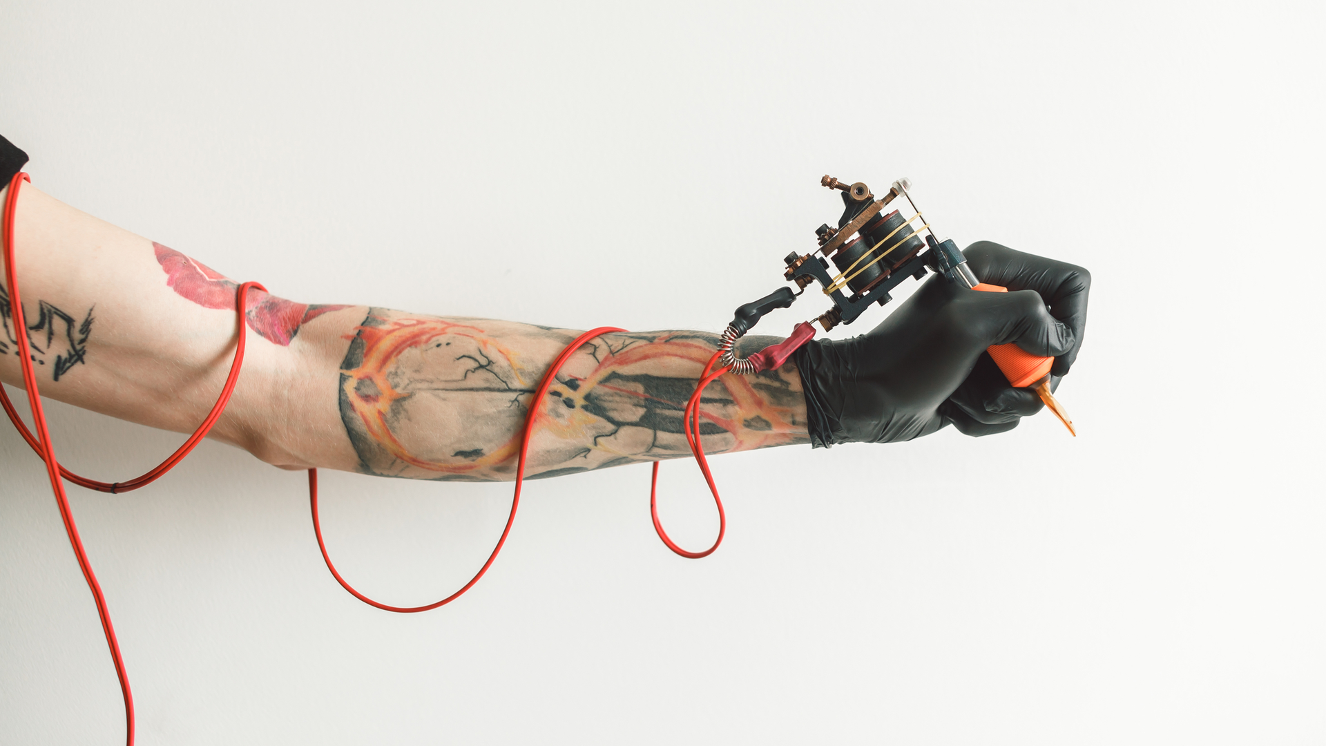 Tattoo Ariist Gun Dt 62fa8a1fcd0f2