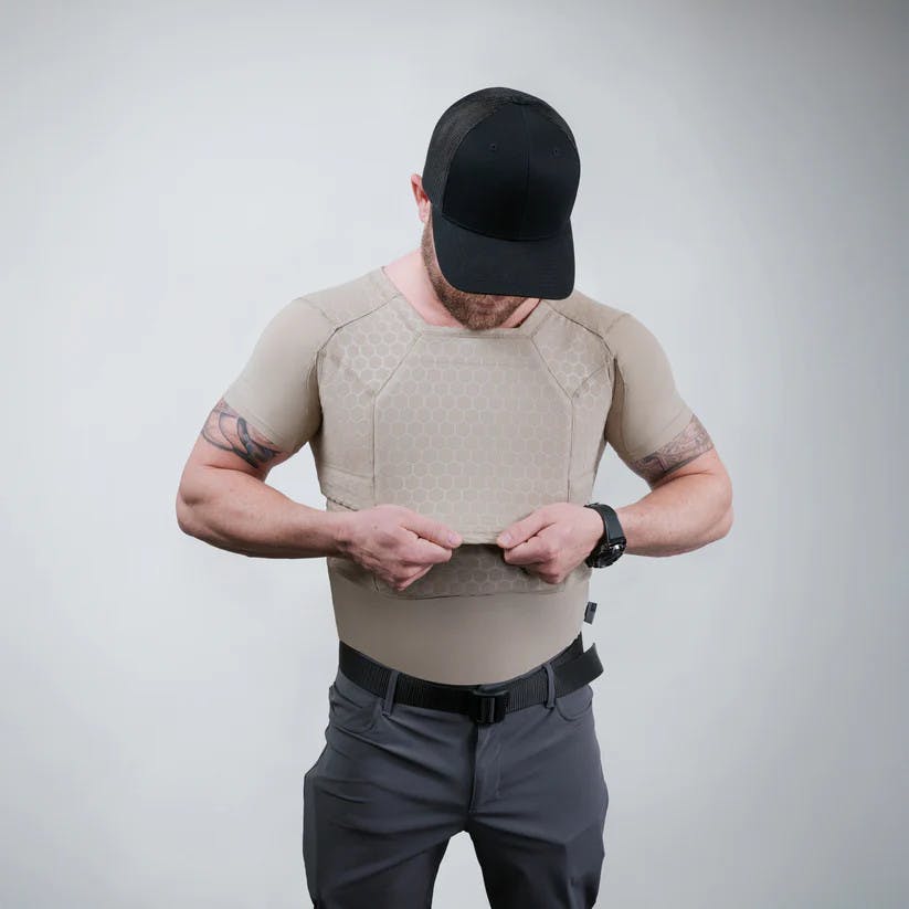body_armor_compression_shirt_lifestyle_1