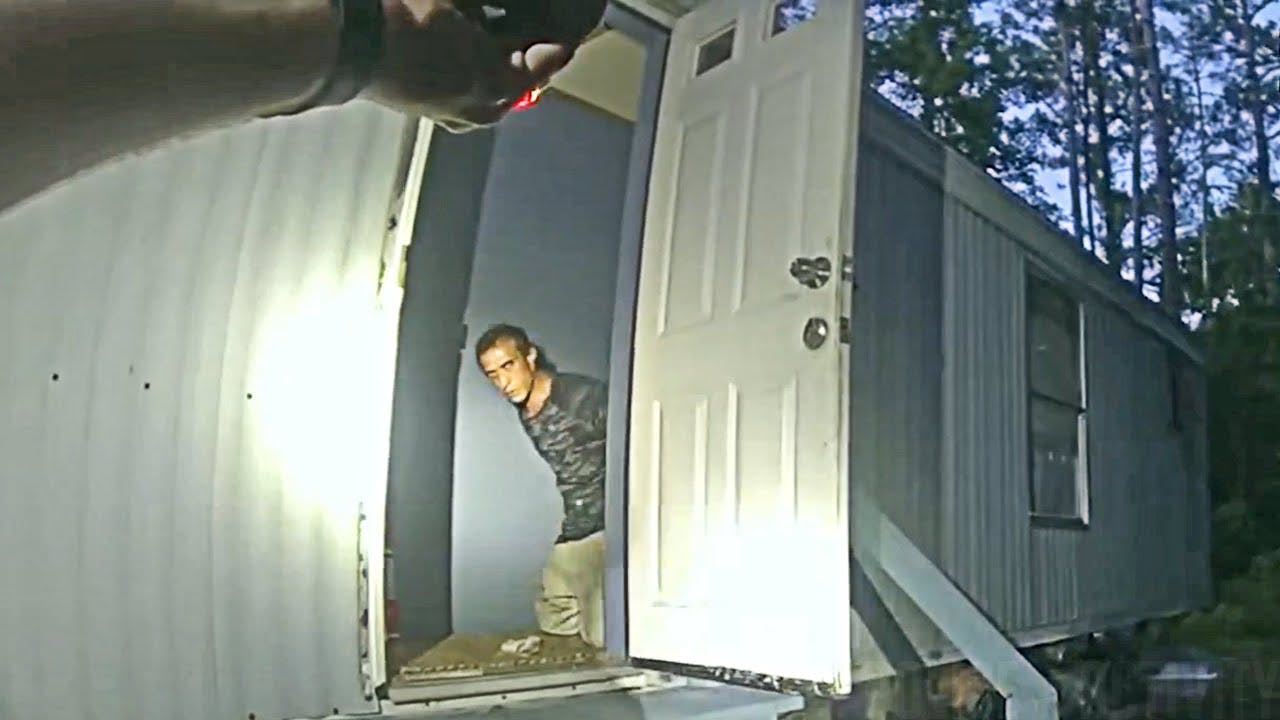 A Woman's Frantic 9 1 1 Texts About A Break In Helped St Johns County Sheriff's Deputies Take Down A Man Armed With A Machete Who Allegedly Threatened To Kill The Woman And Tried To Set Her House On Fire