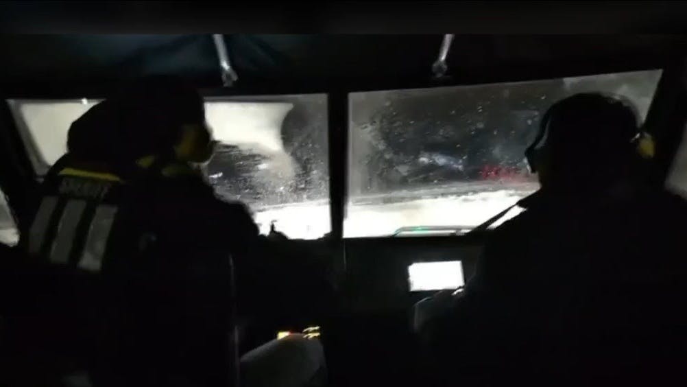 Bay County, MI, sheriff's deputies to the rescue!