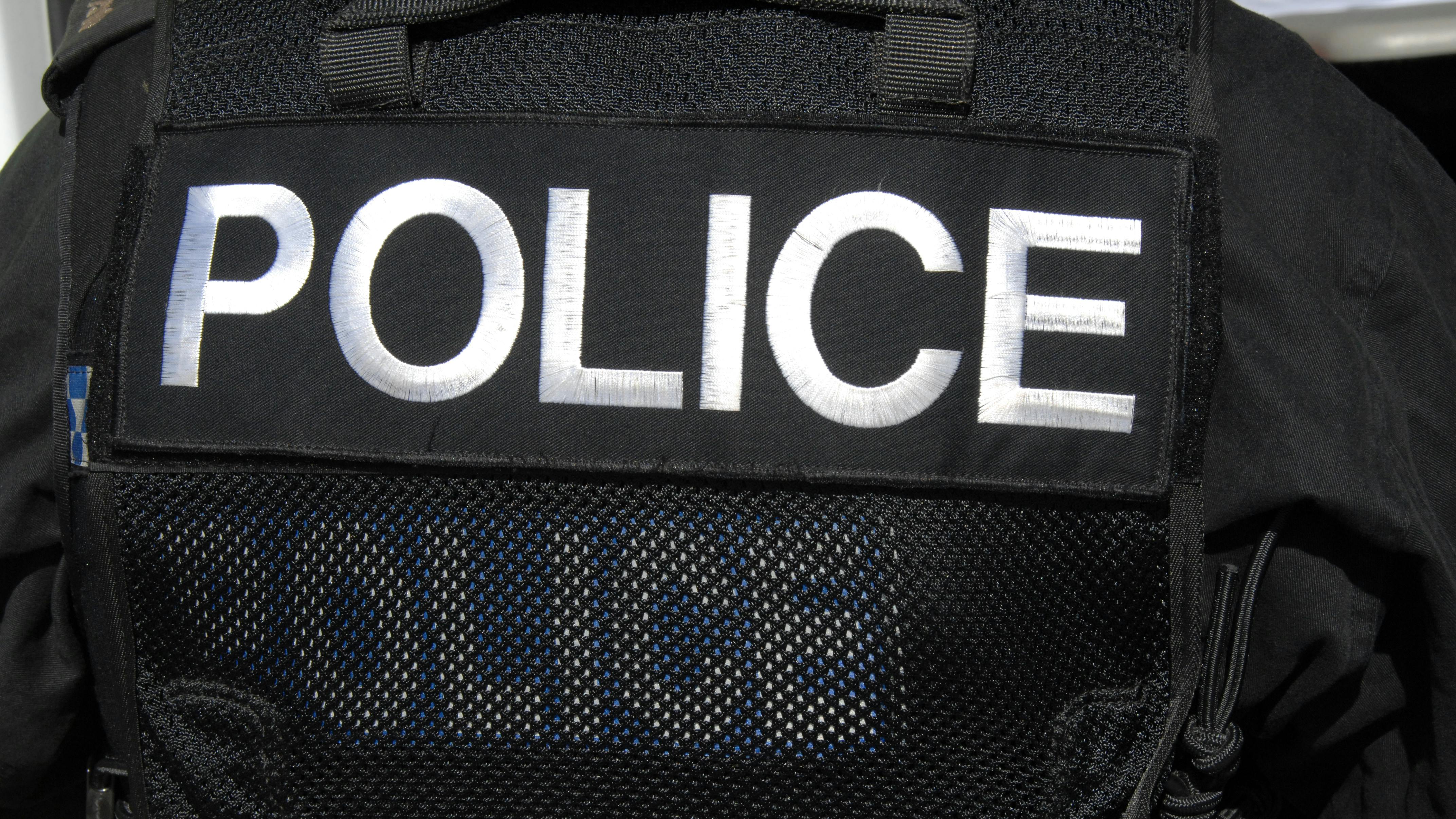 Kentucky Senate OK's police buffer zone.