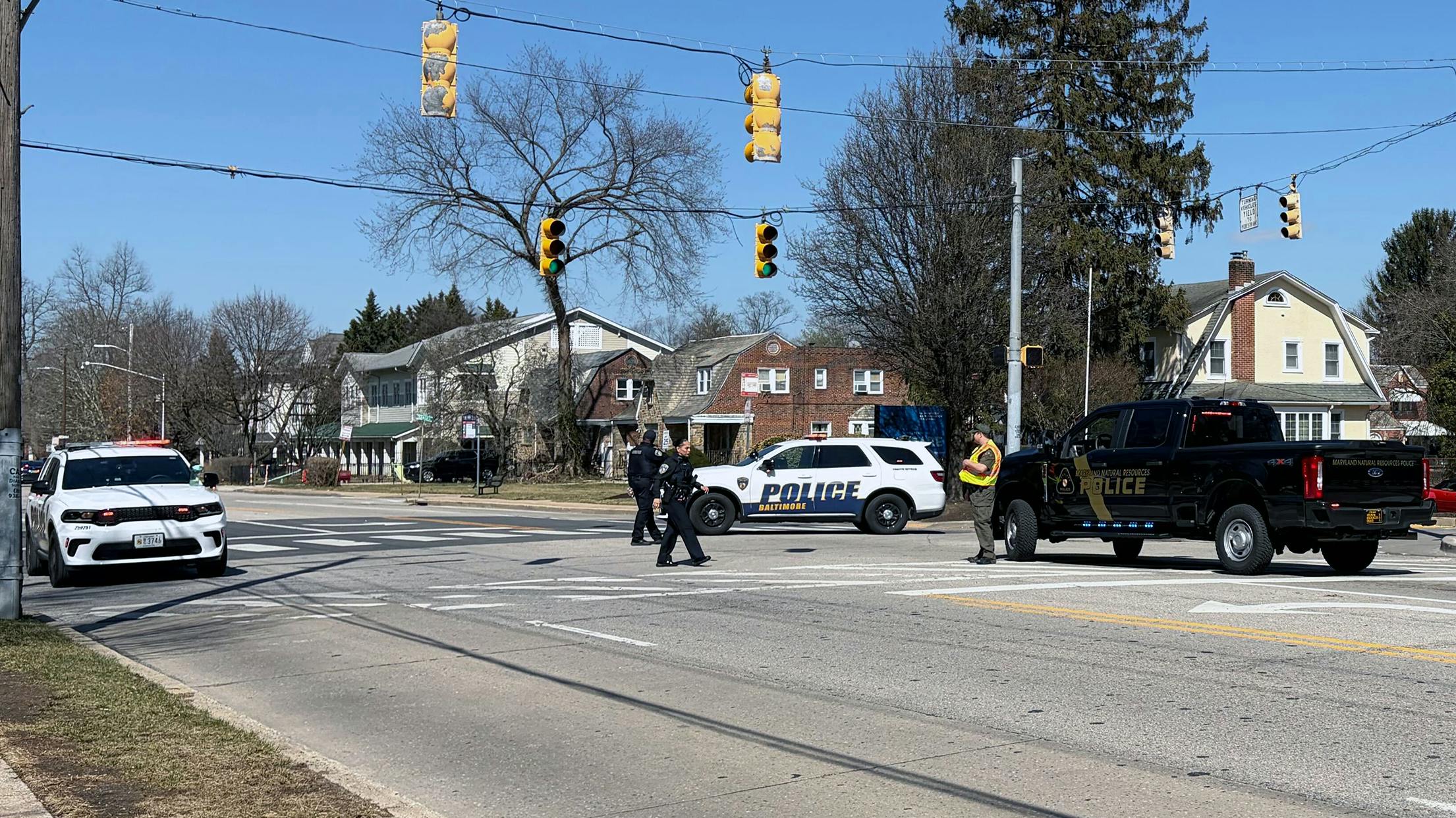 Baltimore police officer shot.