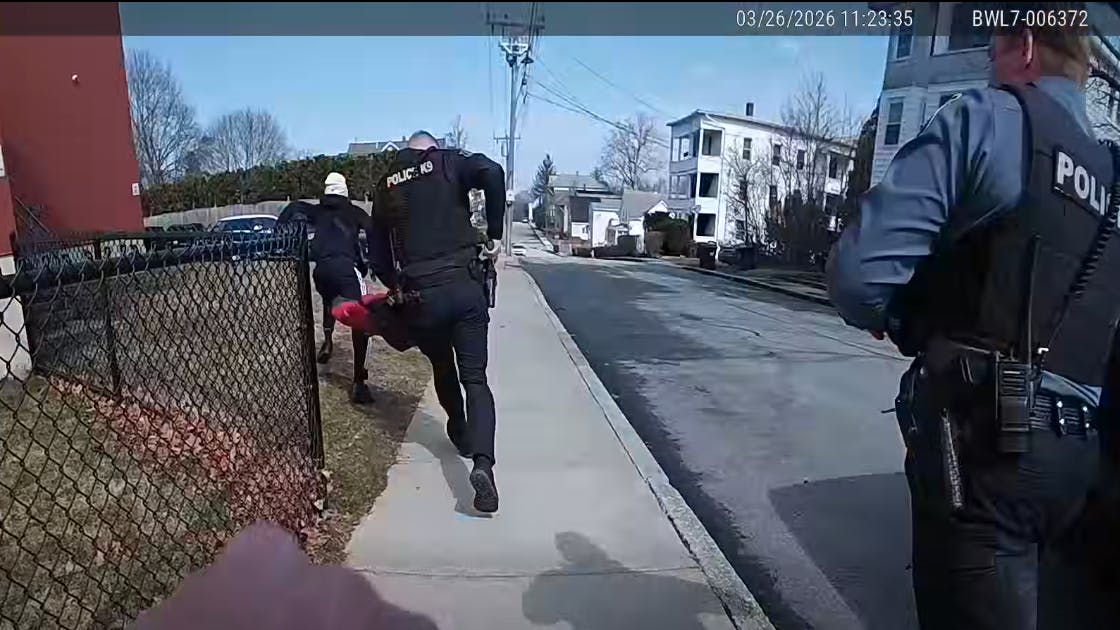 Webster police chase after suspect who slipped out of jacket during arrest