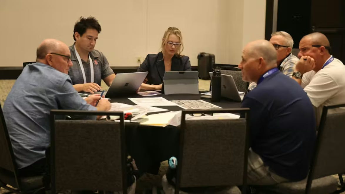 69cec4d9cf9f24a3313ed530 1on13