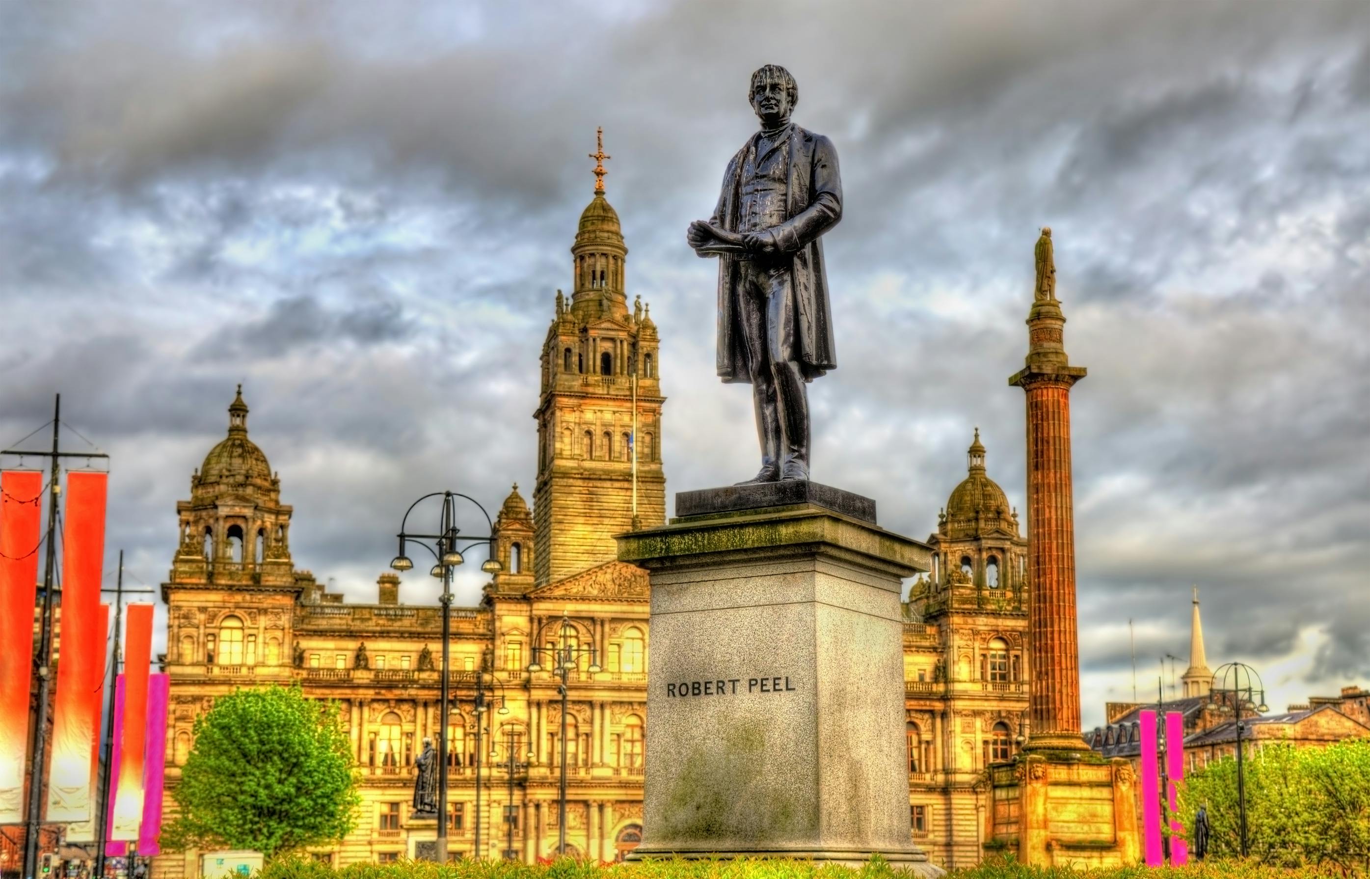 Sir Robert Peel statue