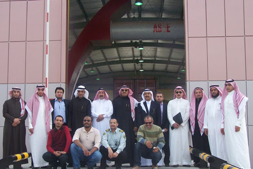 Dr. Hamad Al Qasoumi (center),Deputy Director of Saudi Arabia Customs with other Saudi Arabia Customs officials, senior staff of Al Zamil Group and AS&E inaugurate AS&E&rsquo;s OmniView Gantry at King Abdul Aziz Seaport in Dammam.
