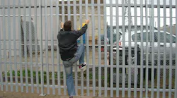 FFT Aura detects climbs on most types of fences. FFT Aura detects climbs on most types of fences.