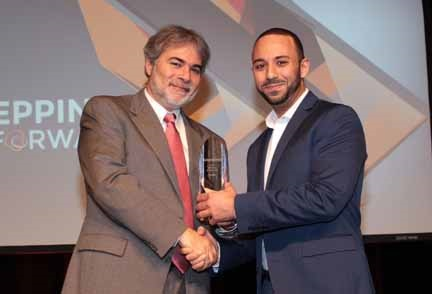 OnSSI&rsquo;s Mulli Diamant receives award from Hanwah Techwin America&rsquo;s Kyrilloas Mossad.