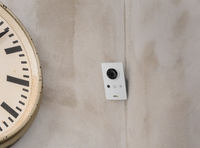 The AXIS Companion Dome WV and AXIS Companion Cube LW, pictured above, offer an all-in-one wireless video surveillance solution for small businesses that want to monitor indoor premises.