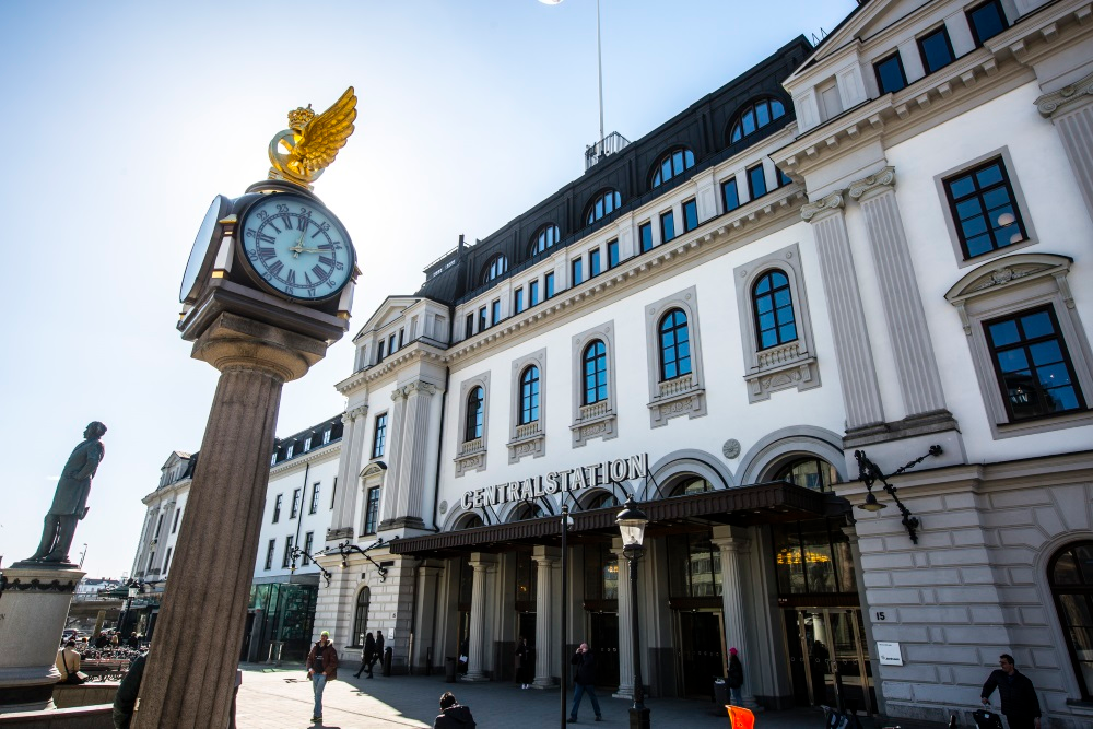 Stockholm Central Station in Sweden has installed a Boon Edam entrance solution as part of a renovation project for the terminal.
