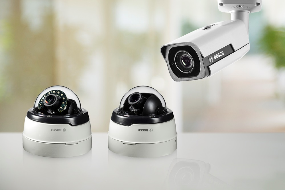 The all-new fixed dome (FLEXIDOME) and bullet (DINION) IP 4000i, IP 5000i and IP 6000i cameras now have Essential Video Analytics built in as a standard (intelligent) feature.