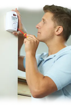 How job management software can ease the burden of employee and technician deployment and tracking How job management software can ease the burden of employee and technician deployment and tracking