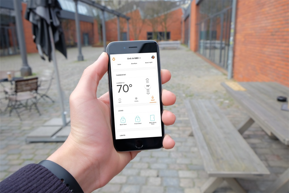 ProdataKey (PDK), an innovator of cloud-based networked and wireless access control products and services, and Dwelo LLC, provider of smart-home solutions purpose-built for apartment owners, managers and residents, announced today a partnership that will seamlessly integrate PDK&rsquo;s cloud access control technology into the Dwelo smart apartment platform.