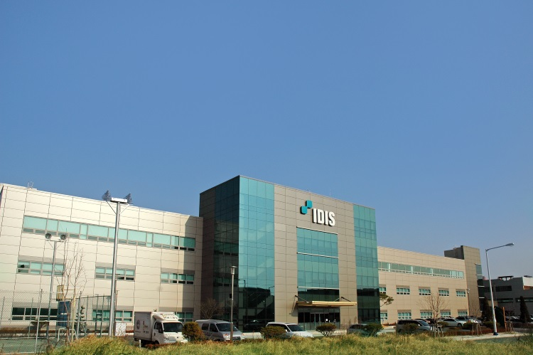 IDIS, South Korea&rsquo;s largest in-country manufacturer of security technology, was honored with a &ldquo;National Productivity Award&rdquo; presidential citation in the country&rsquo;s 42nd National Productivity Competition, sponsored by the South Korean Ministry of Trade, Industry and Energy.