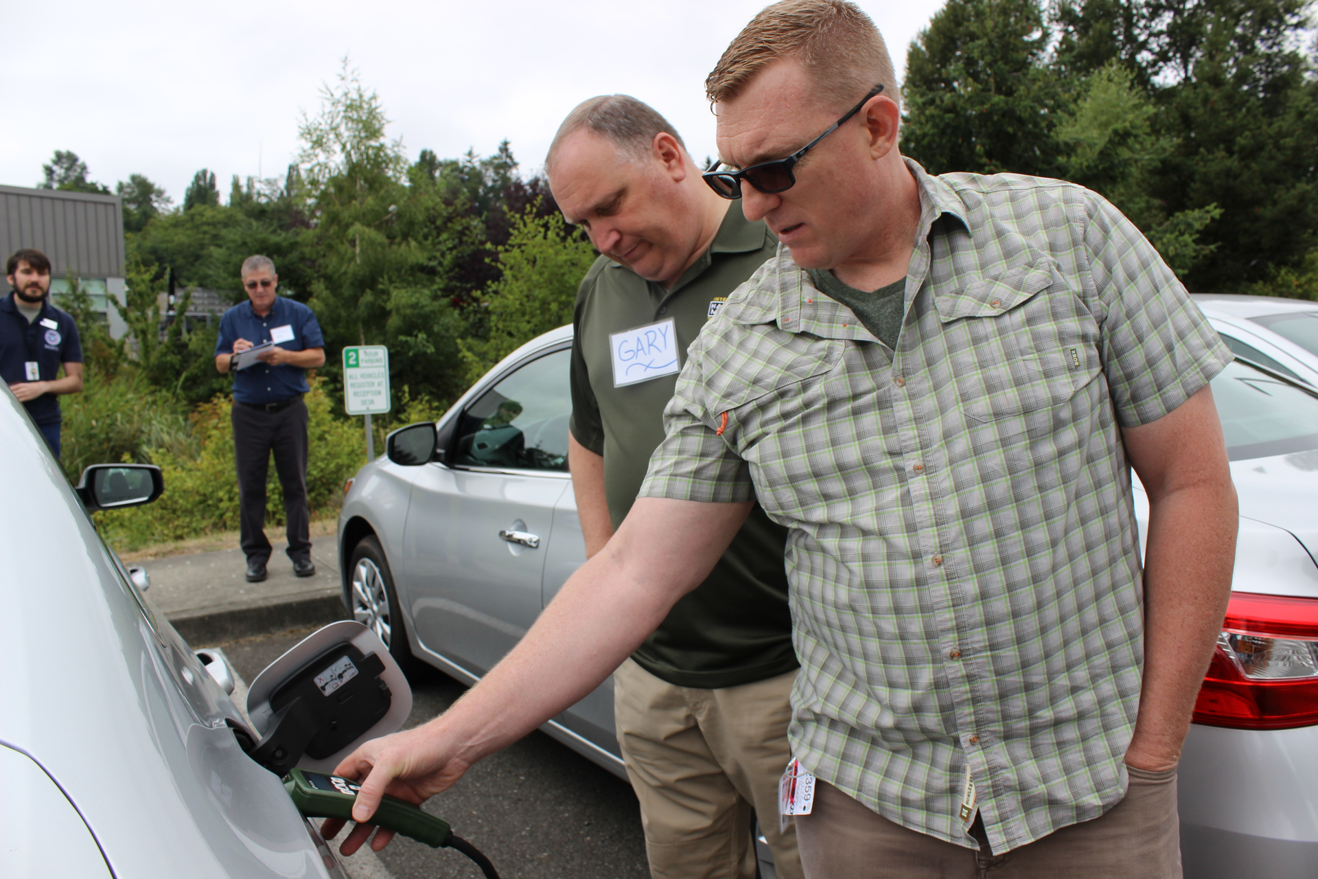 Evaluator samples for chemical vapors in a gas tank using one of the assessed Gas Chromatograph/Mass Spectrometers (GC/MS).
