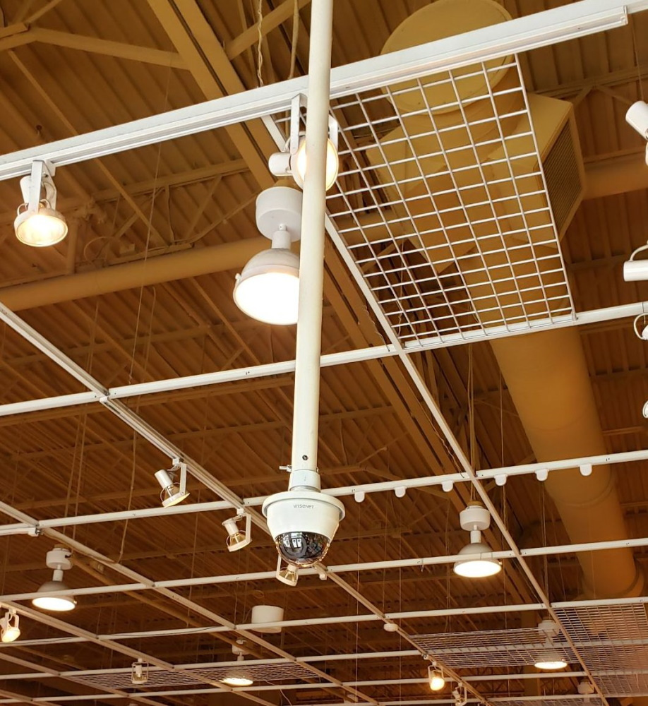 Home d&eacute;cor retailer Kirkland&rsquo;s has chosen Hanwha security cameras to improve security and business operations across hundreds of stores in the U.S.