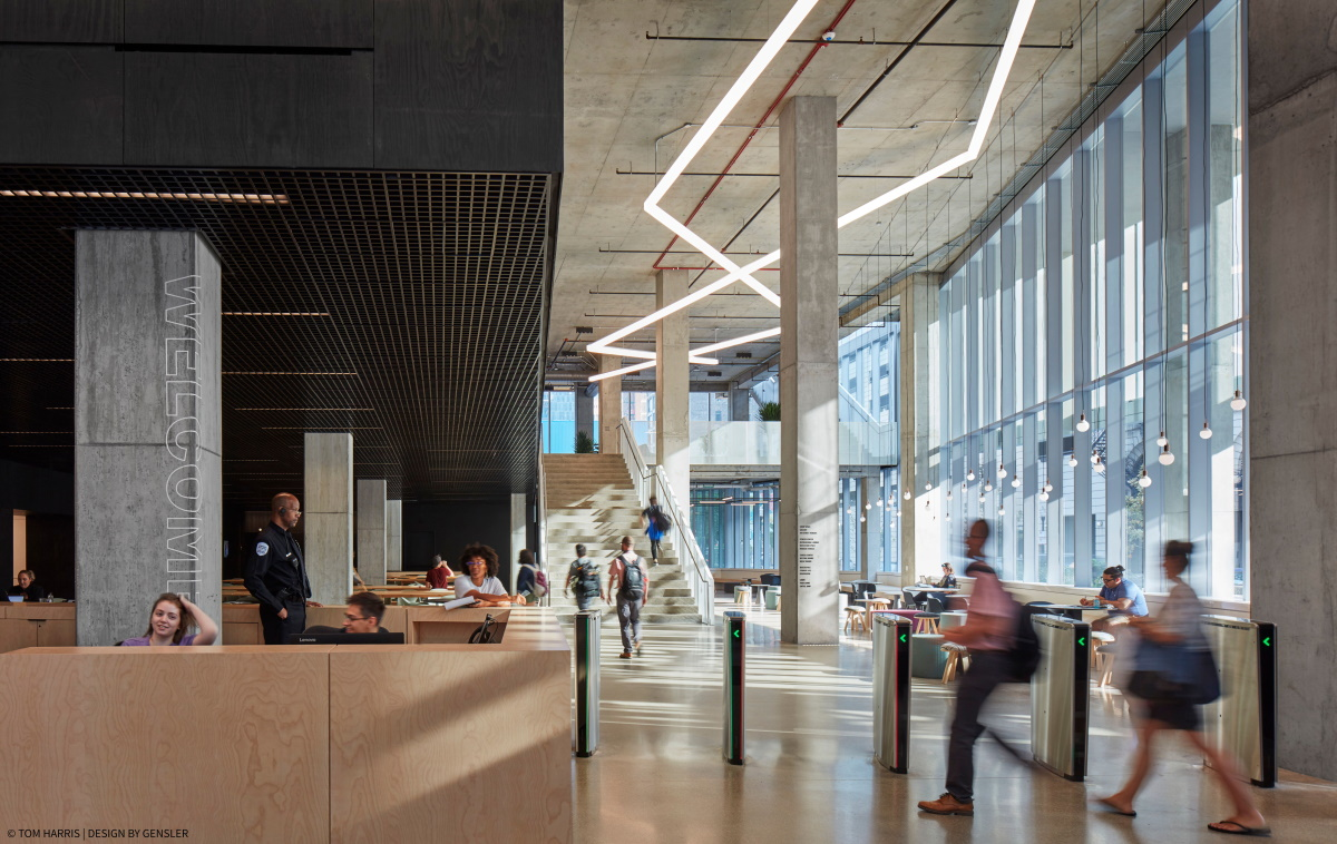 The new Student Center at Columbia College Chicago features Speedlane Open turnstiles and a TQM manual revolving door from Boon Edam.