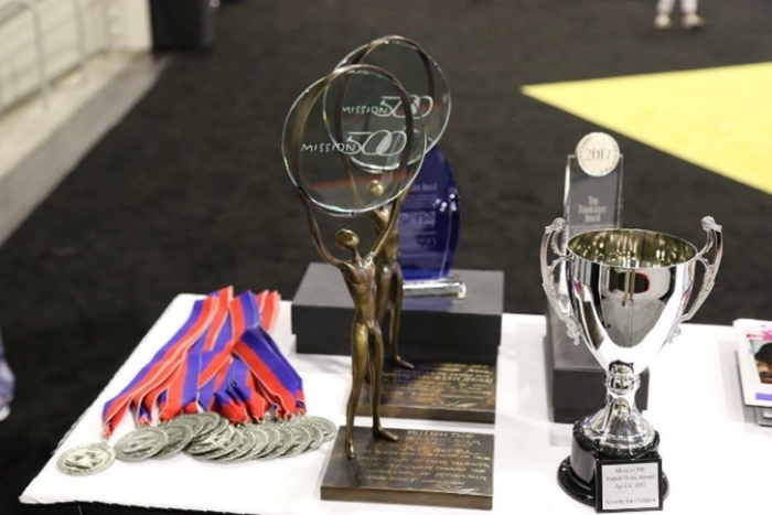 Mission 500 is now accepting nominees for their 2022 Corporate Social Responsibility (CSR) Award and 2022 Humanitarian Award.