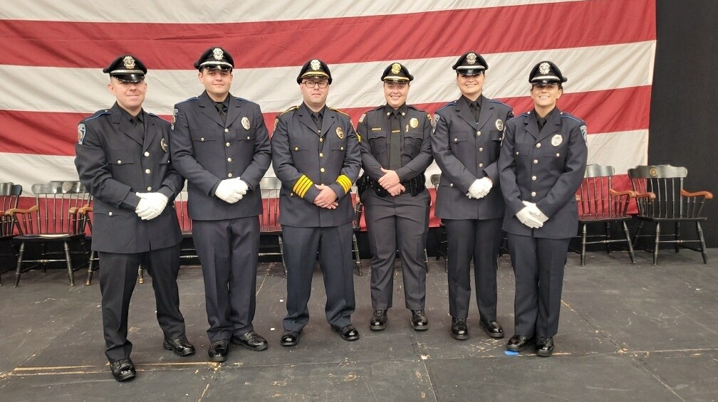 Thumbnail Class0523 graduation photo 64b80b9c270c9