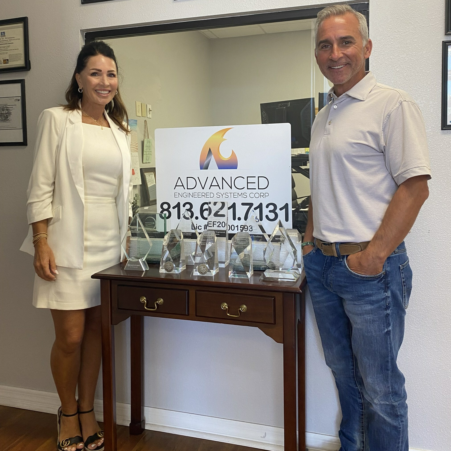 Chuck Reimel, VP of Business Development at Pye-Barker, and Karen Thomas, Owner at Advanced Engineered Systems.