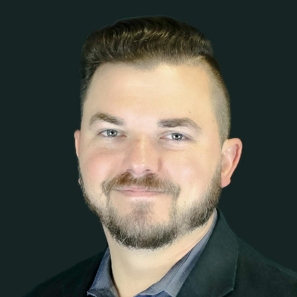 65e8c11abf1e1a001e64af34 Zachary Bracketphoto224