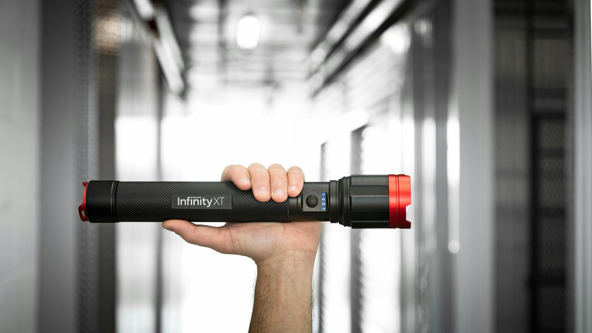 thumbnail_infinity_x1_flashlight75612