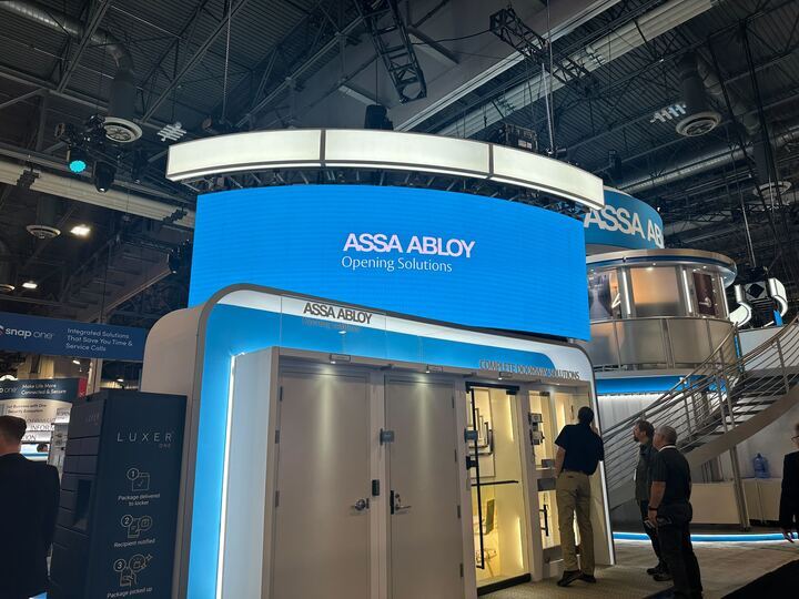 66f1f1e8cbb2b8e14a0904ca Assa Abloy Booth V2
