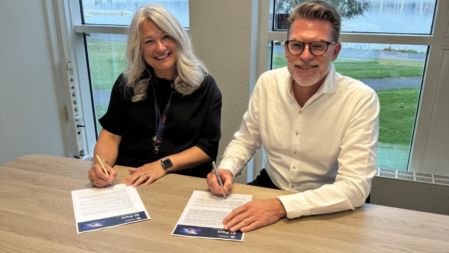 6708036ab9c4dd76259f15d4 Thumbnail Ai Pact Signing Hillevi Agranius Martin