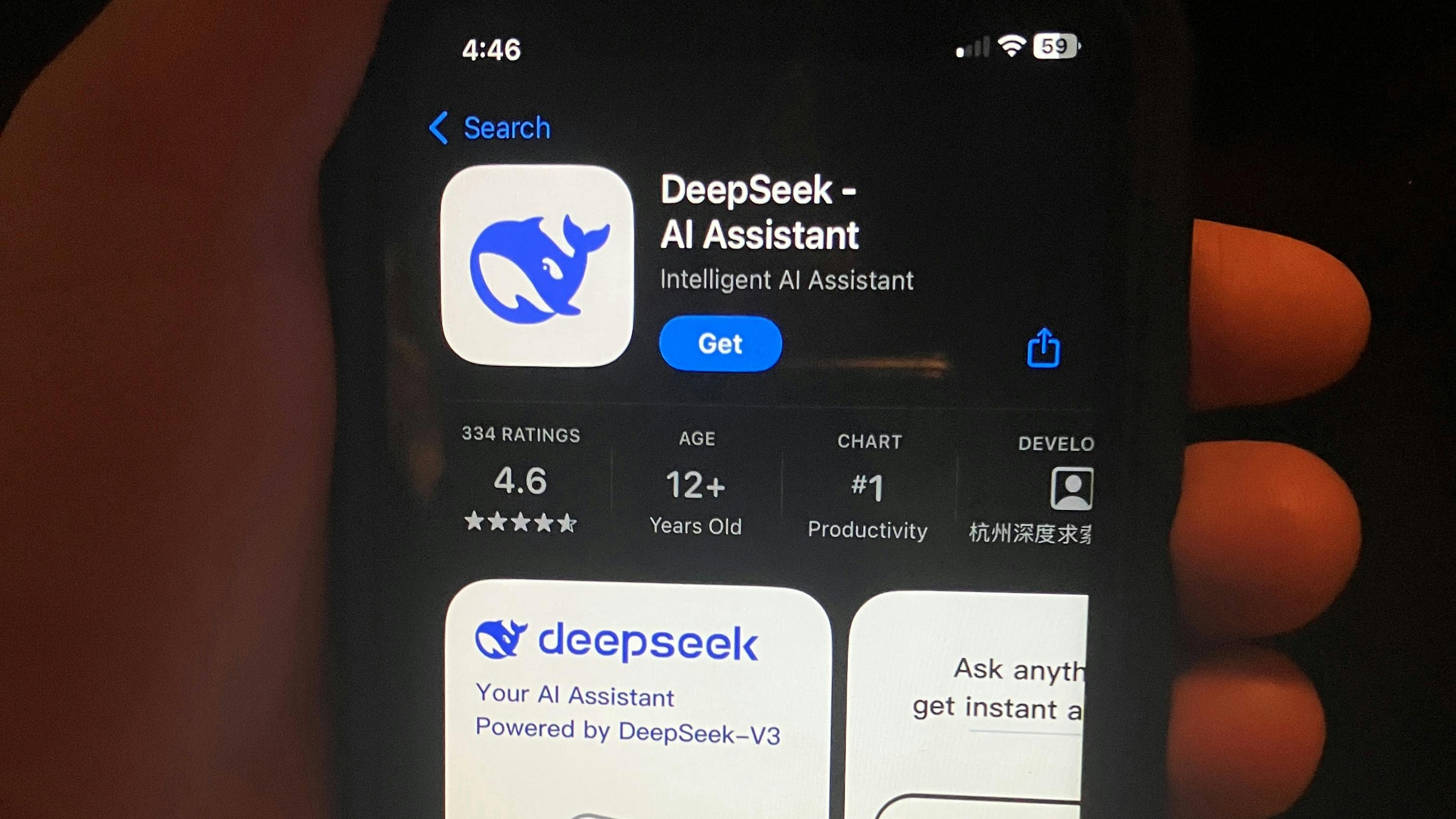 Major U.S. technology firms have seen their shares fall as Chinese developers launch the low-cost DeepSeek AI chatbot. The app has temporarily overtaken its U.S. rivals.