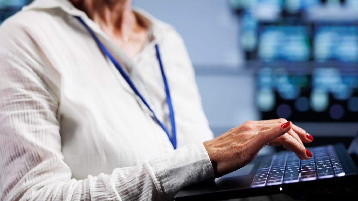 67bf2960b5ad3772a06eac5a Systemadminworkinglaptopsettinguphighbandwidthdedi