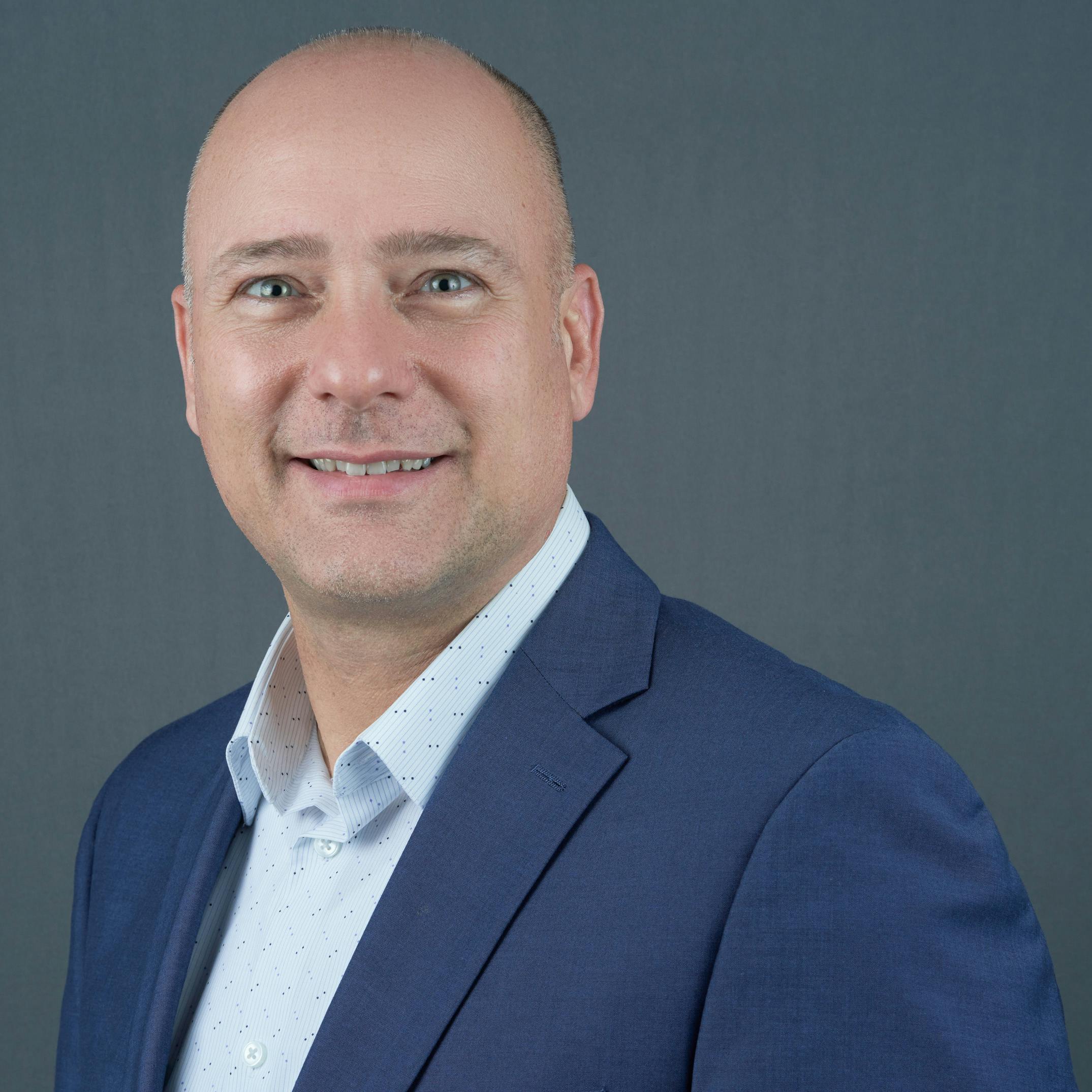 6807c28a24379be9015a35f4 Benne Paul