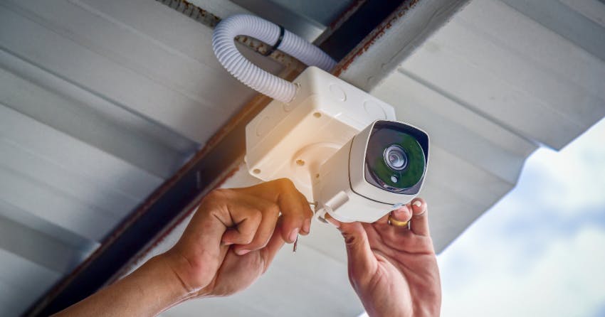 Deep Sentinel&rsquo;s dealer program includes sales enablement, technical support, and a BYOC offering that allows integrators to add live monitoring to existing camera systems.