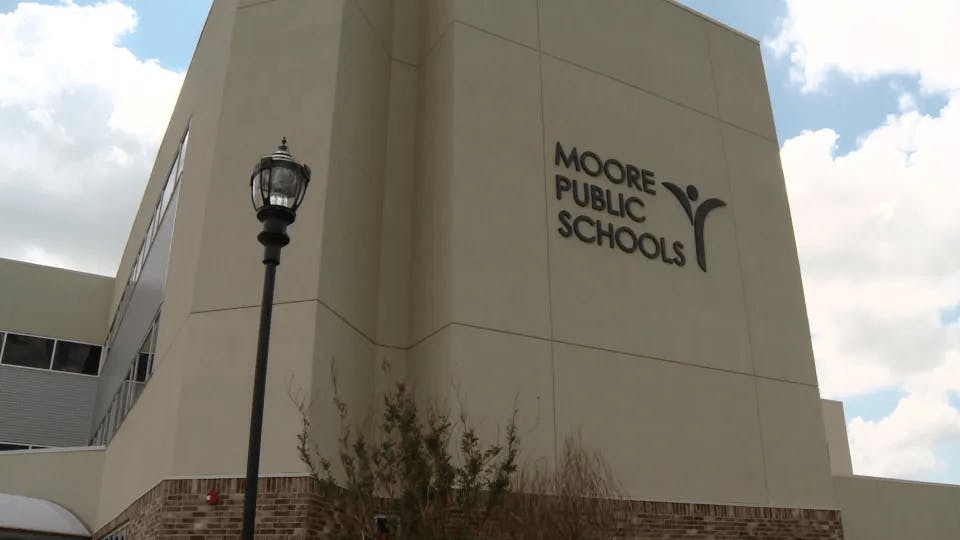 Oklahoma's Moore Public Schools Upgrade Safety with CENTEGIX CrisisAlert and Smart Maps