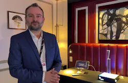 Jeroen Hoet, CEO of Eyeo Imaging, demonstrated how the sensor works on a significantly enlarged version of what it is on the chip. The light enters the top of the sensor unit on the table, a photon hits in the middle, it is collected into a funnel, and is then brought down into a waveguide, where the technology essentially splits the light into different colors. At the output, the different colors are injected into the pixels. Jeroen Hoet, CEO of Eyeo Imaging, demonstrated how the sensor works on a significantly enlarged version of what it is on the chip. The light enters the top of the sensor unit on the table, a photon hits in the middle, it is collected into a funnel, and is then brought down into a waveguide, where the technology essentially splits the light into different colors. At the output, the different colors are injected into the pixels.