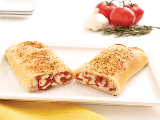 Chickenparmiganastromboli 10110022