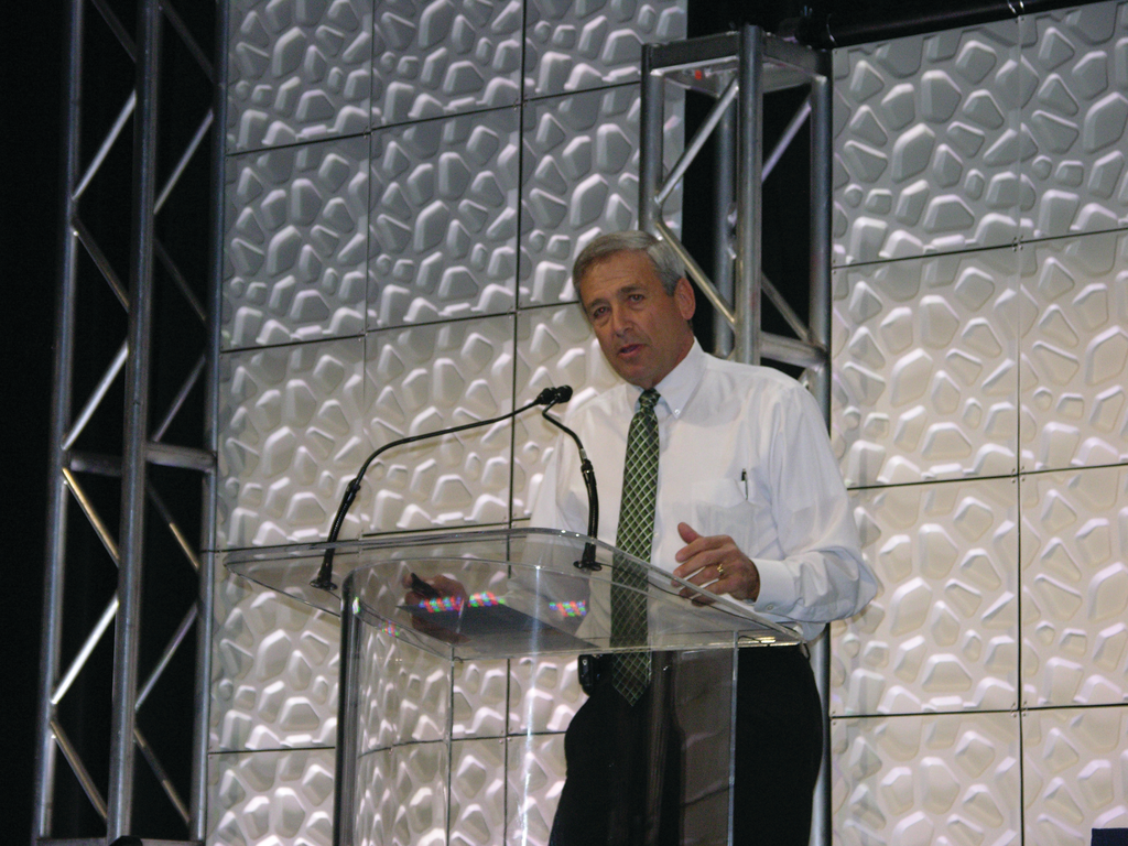 Michael Kasavana, Ph.D., NAMA Endowed Professor, moderated a V-Commerce session focused on how technology is allowing vending to transform into an unattended retail destination.