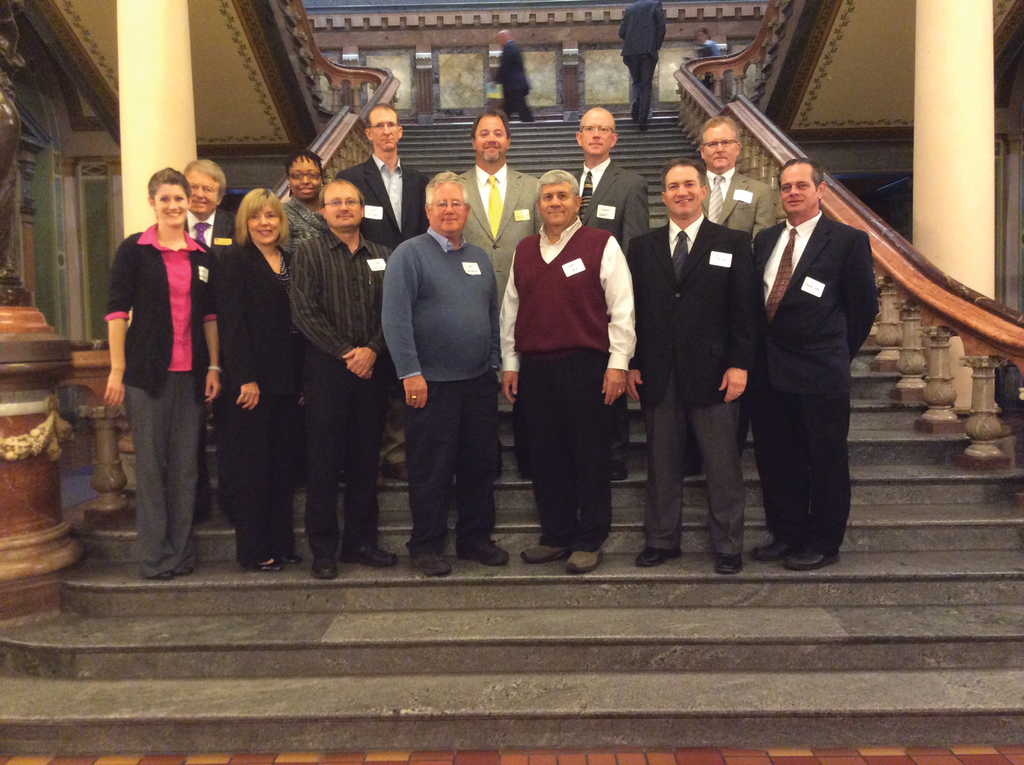 Bottom row, from left to right: Ashilyn Sunderman, Smith Vending; Sandy Larson, NAMA; Roger Pepper, G&J Marketing; Galen Starkweather, Valley Vending; Howard Fischer, US Roasterie; Jim Bocken, Farner-Bocken; Chuck Tuttle, A.H. Hermel. Top row, from left to right: Steve Roberts, Davis Brown Law Firm; Nelea Johnson, NAMA; Matt Hoffman, Canteen West Des Moines; Rod Nester, Smith Vending; Darnell Huppert, Farner-Bocken; Tim Reilly- Farner-Bocken.