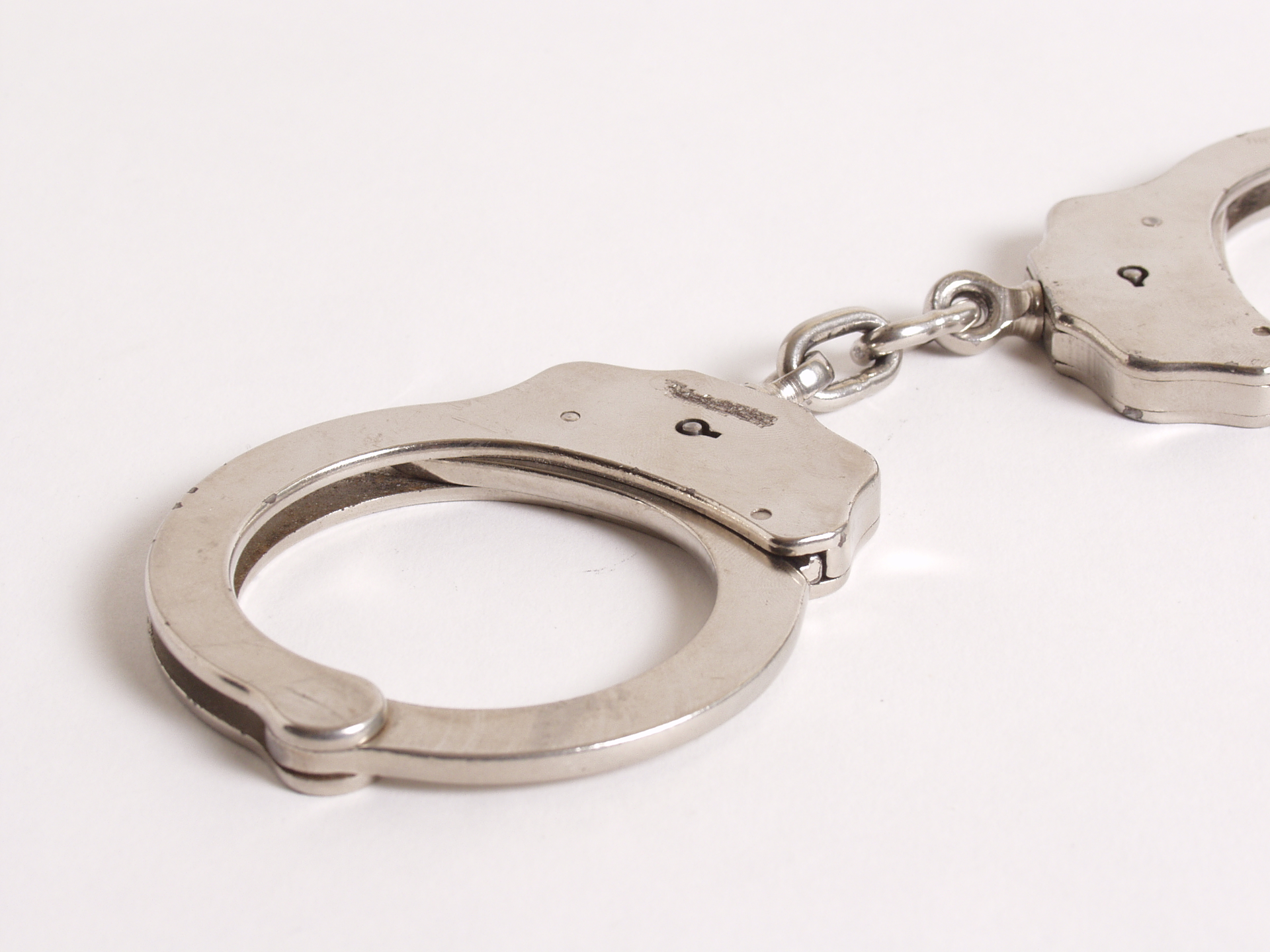 Handcuff 2 5820b3fdc171b