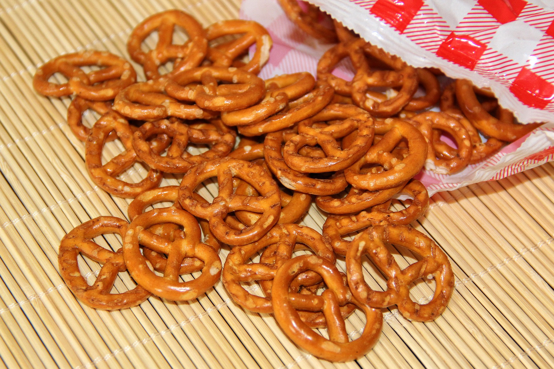 Pretzels 1649483 1920 592ee91e5cd44
