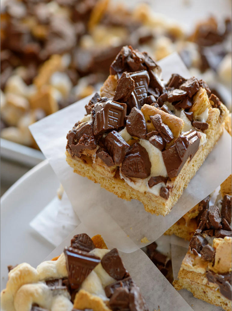 Hershey-branded food service dessert on plate.