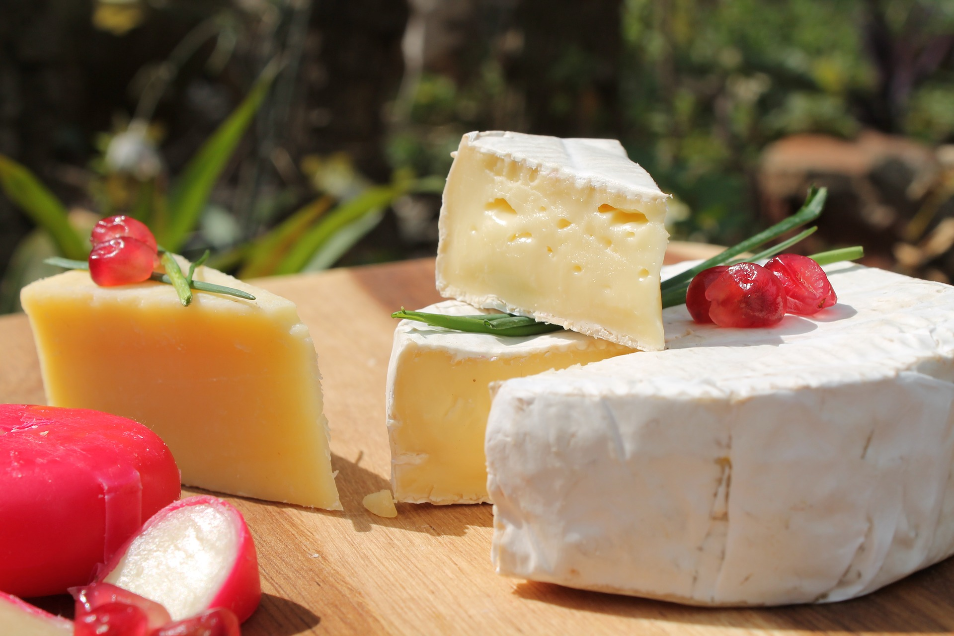 Artisan cheeses that are more approachable will expand and grow in 2020, according to FreshDirect.