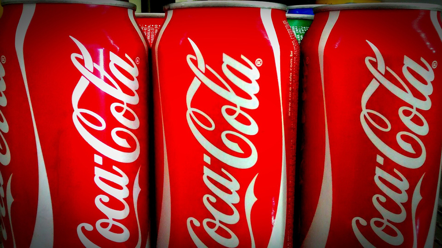Coke Cans Elaine Gonzaga Pixabay 2160843 1920 6036627372bfe