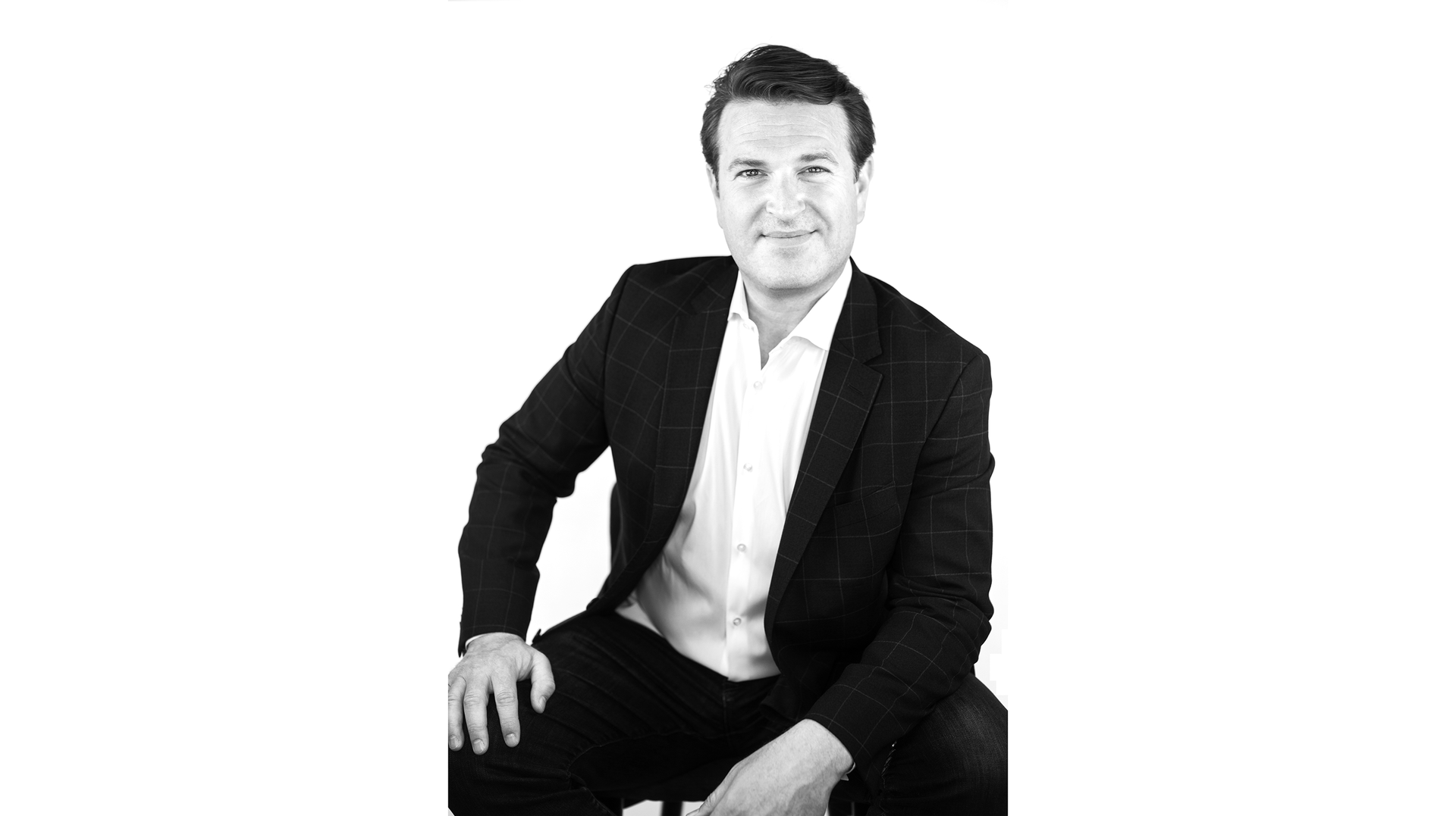 Joe Hessling 2021 Headshot Hero 6101790ae1446