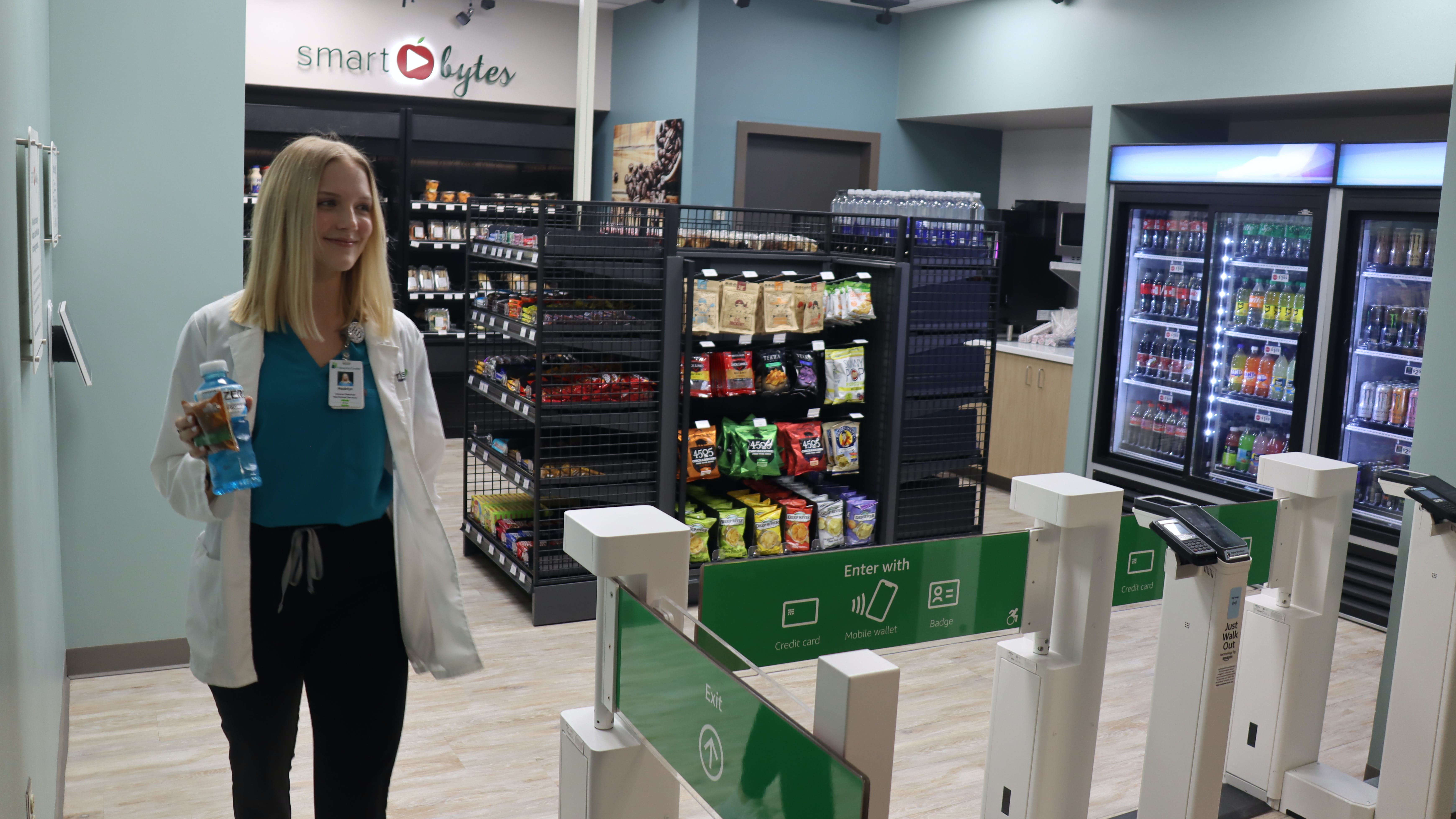 65a17b01e48b44001efad470 Amazonjustwalkout